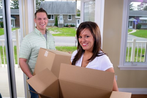 Clear pricing for man and van services in Hammersmith