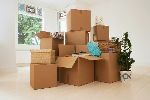 Efficient packing and furniture transport for a move in Hammersmith