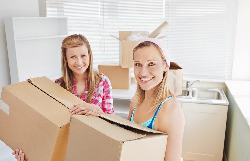 Efficient furniture removals service in Hammersmith apartment move